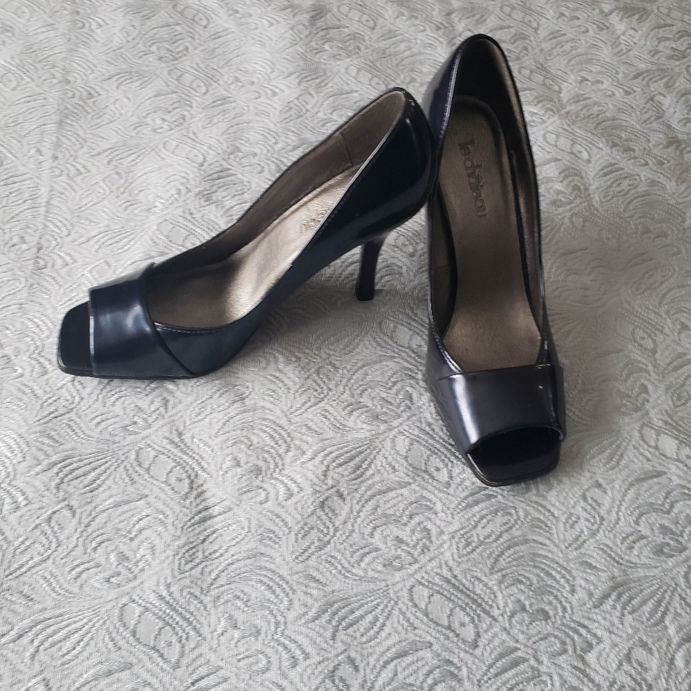 💙 Open toed pumps